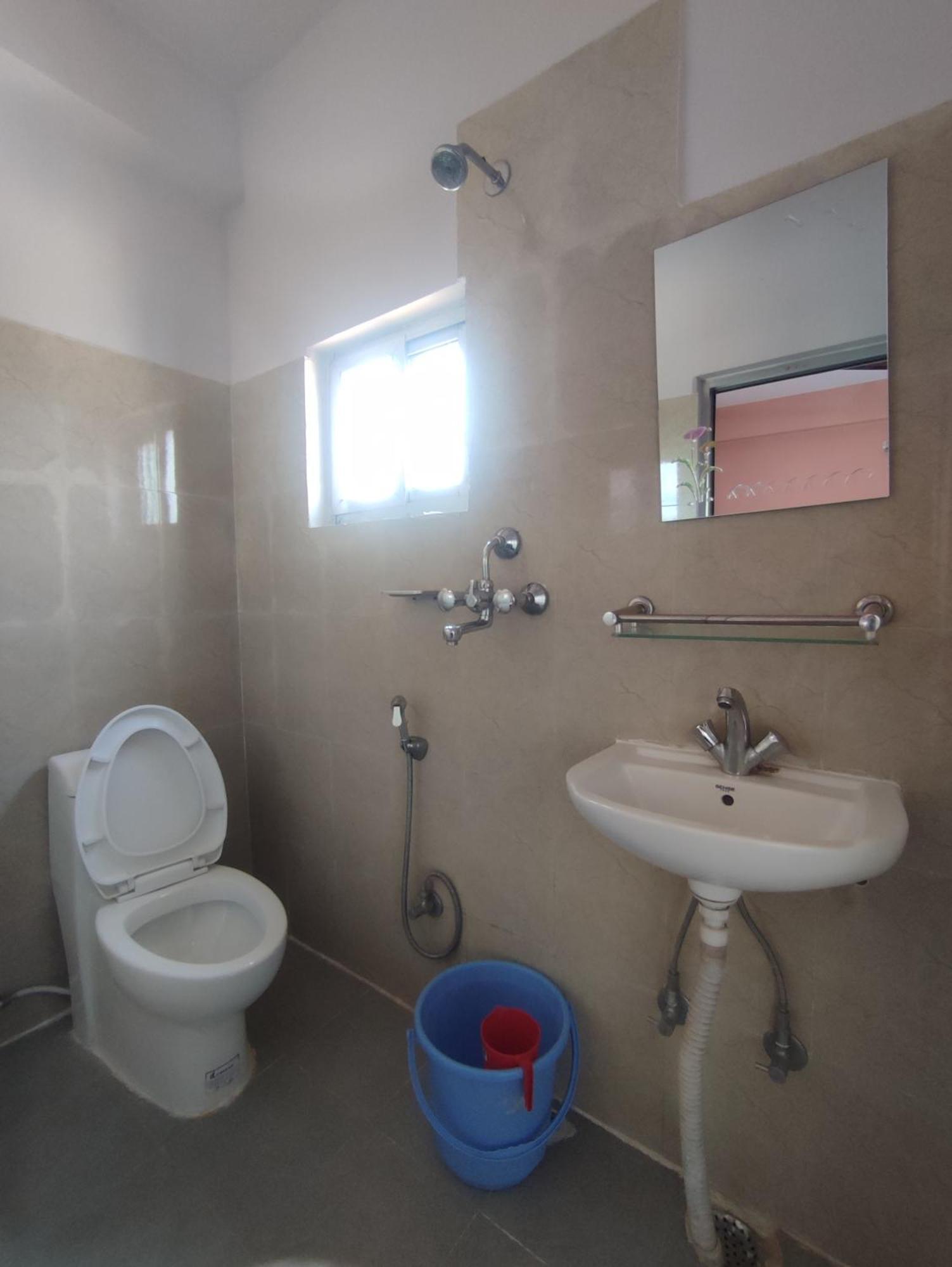 Krishna Inn Pokhara Luaran gambar
