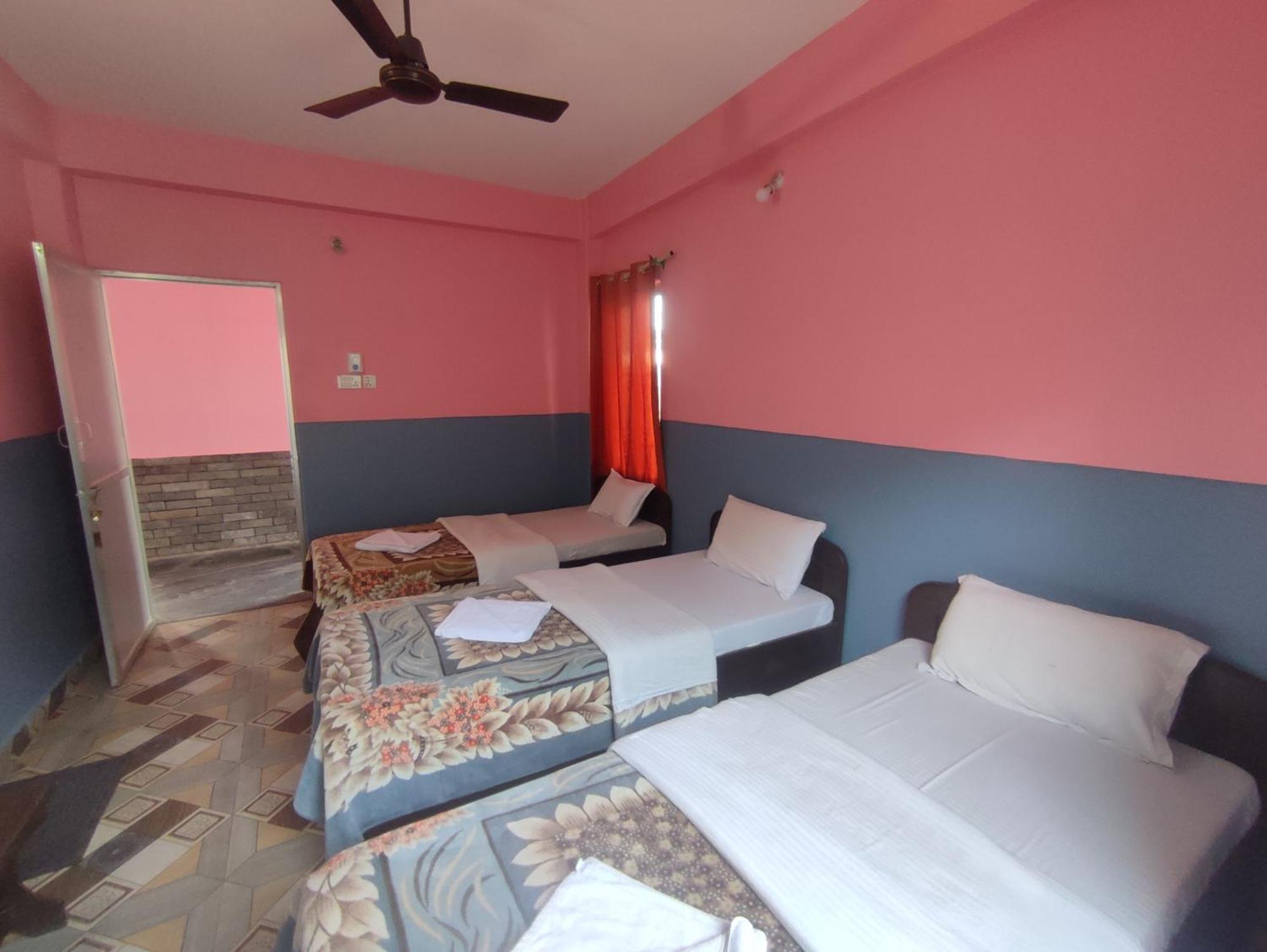 Krishna Inn Pokhara Luaran gambar