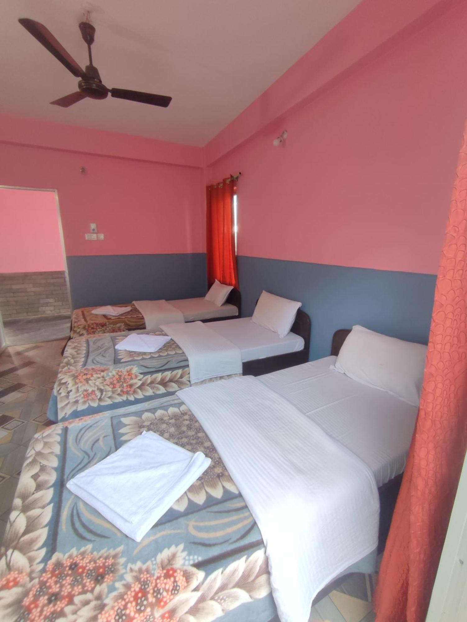 Krishna Inn Pokhara Luaran gambar