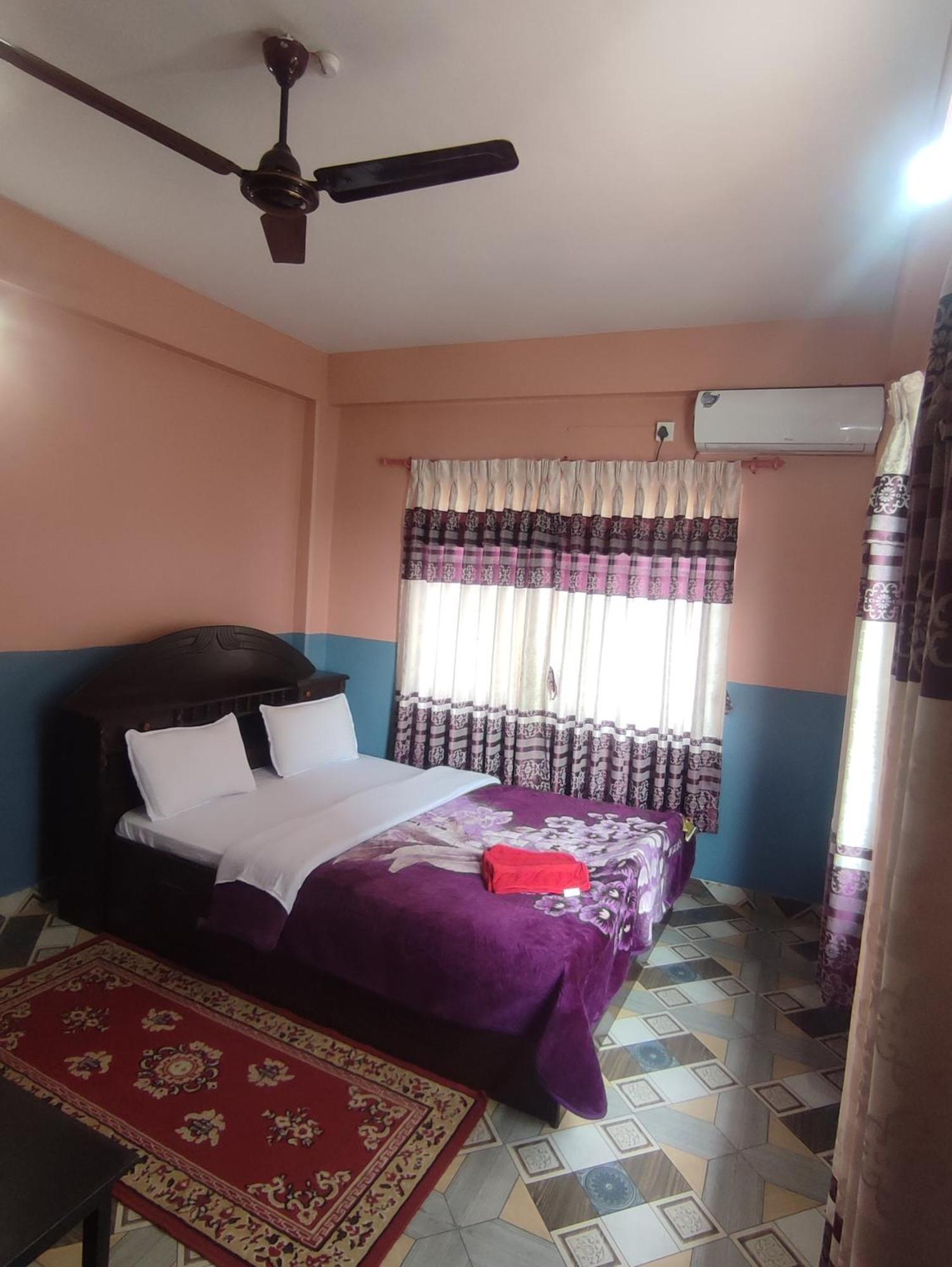 Krishna Inn Pokhara Luaran gambar