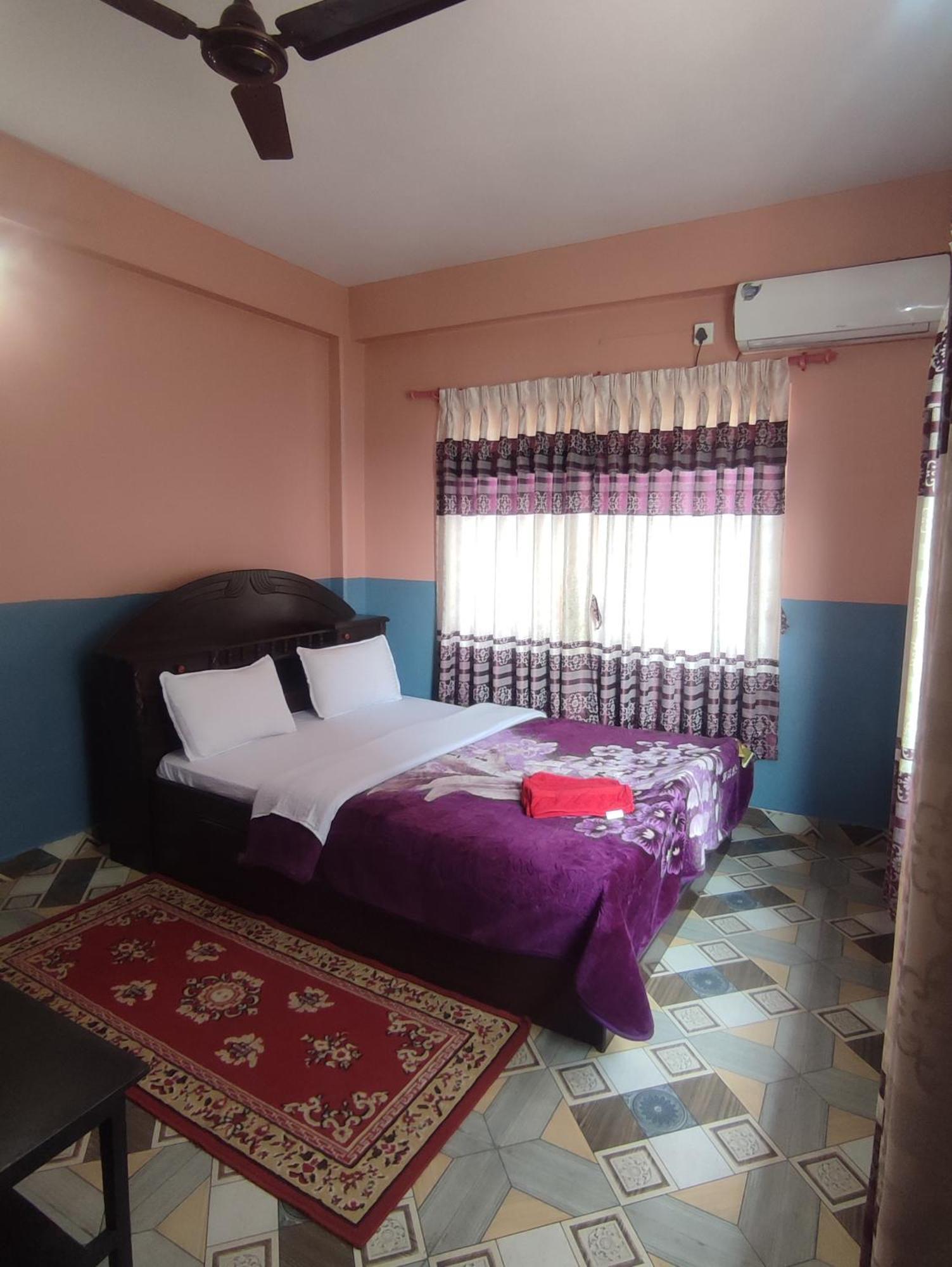 Krishna Inn Pokhara Luaran gambar