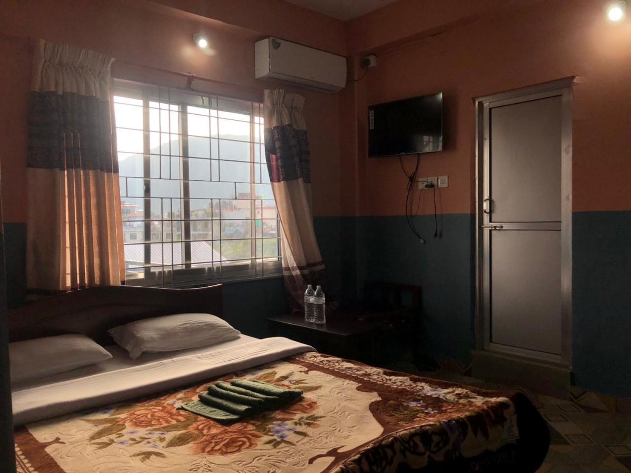 Krishna Inn Pokhara Luaran gambar