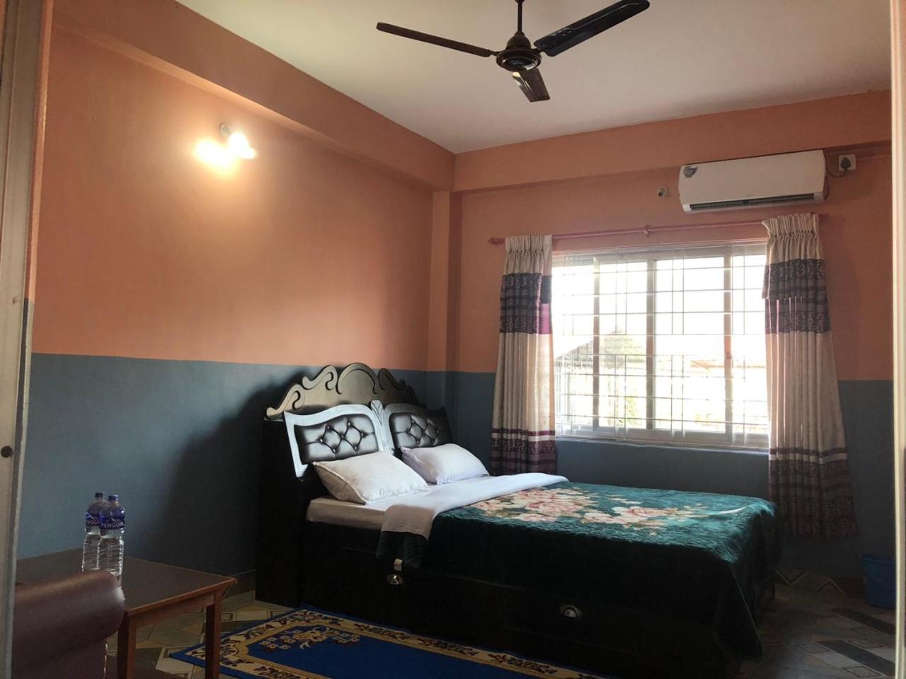 Krishna Inn Pokhara Luaran gambar