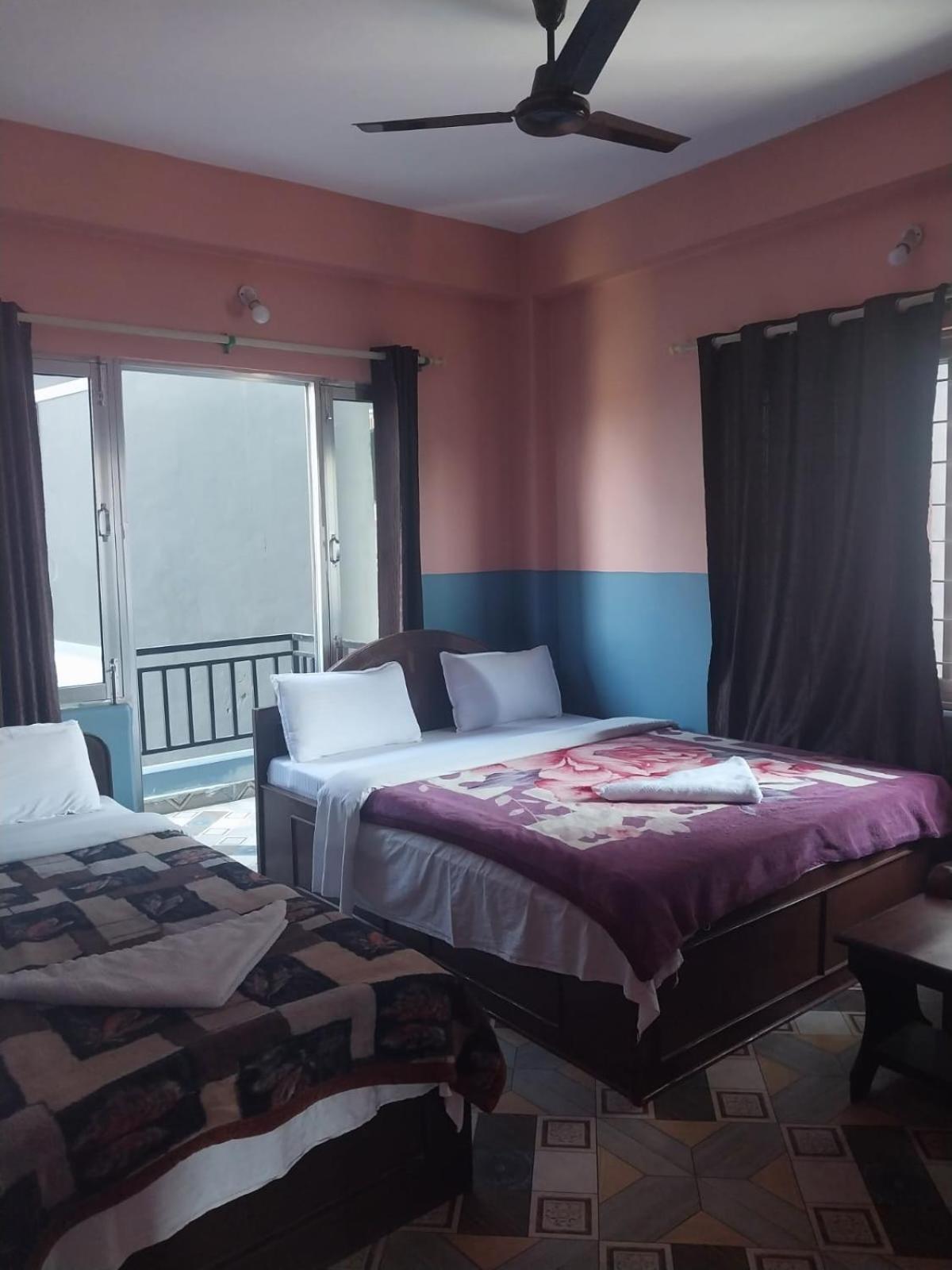 Krishna Inn Pokhara Luaran gambar